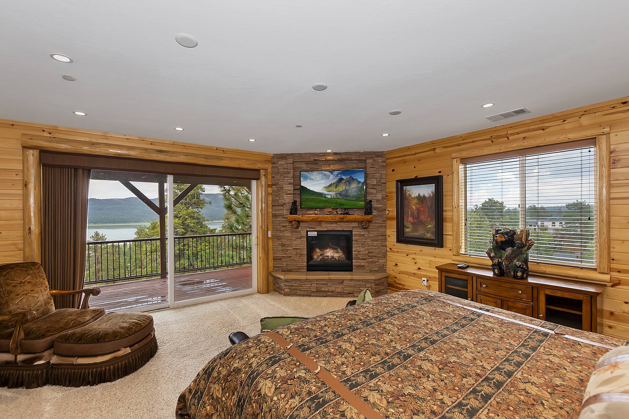 Cabin Image 18