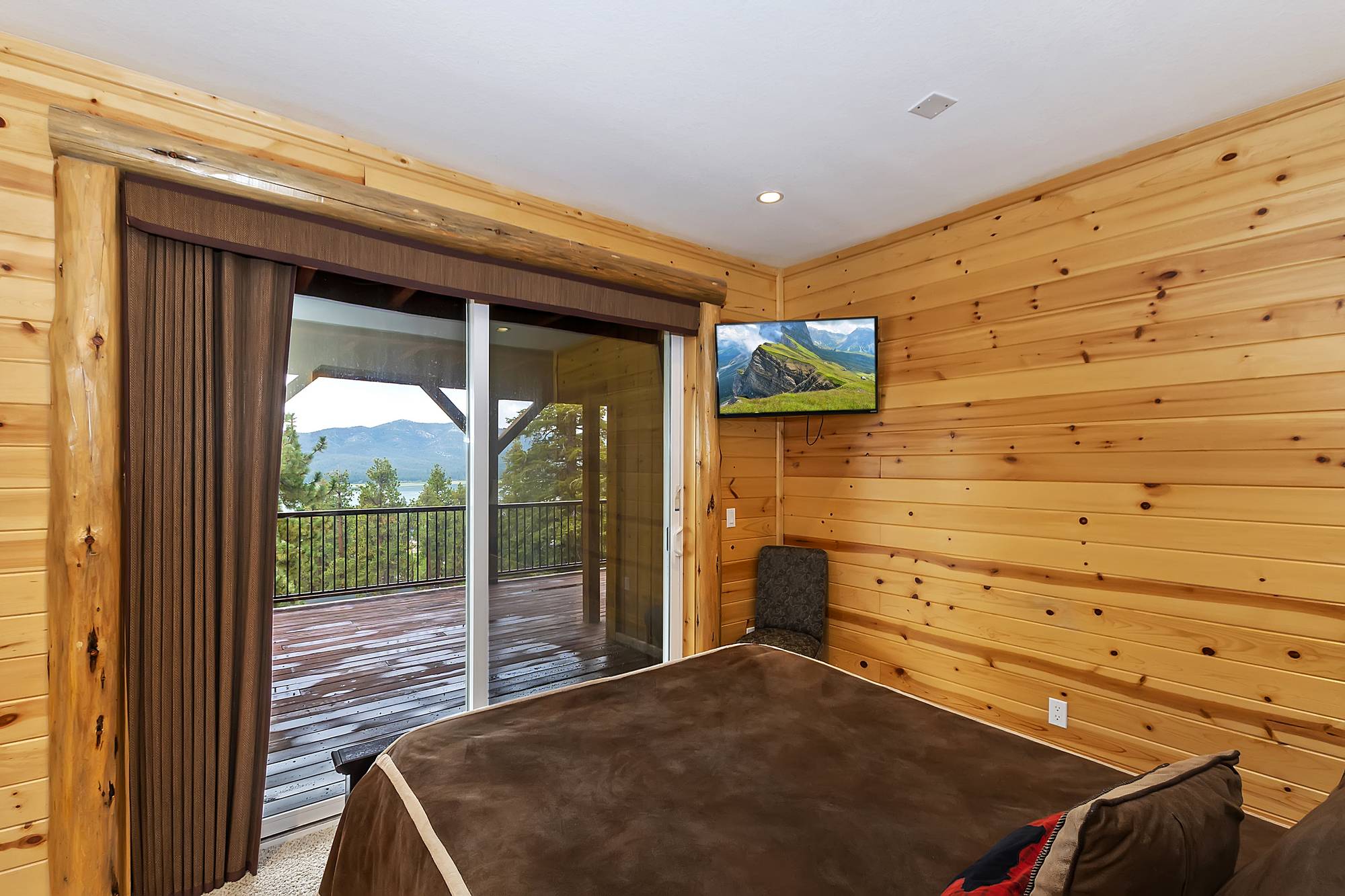 Cabin Image 26